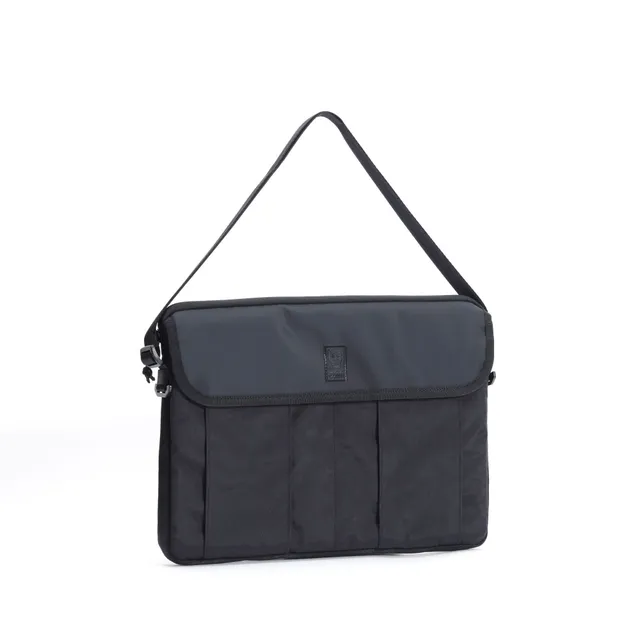 chrome-industries-laptop-sleeve-padded-and-modular-protection image 1