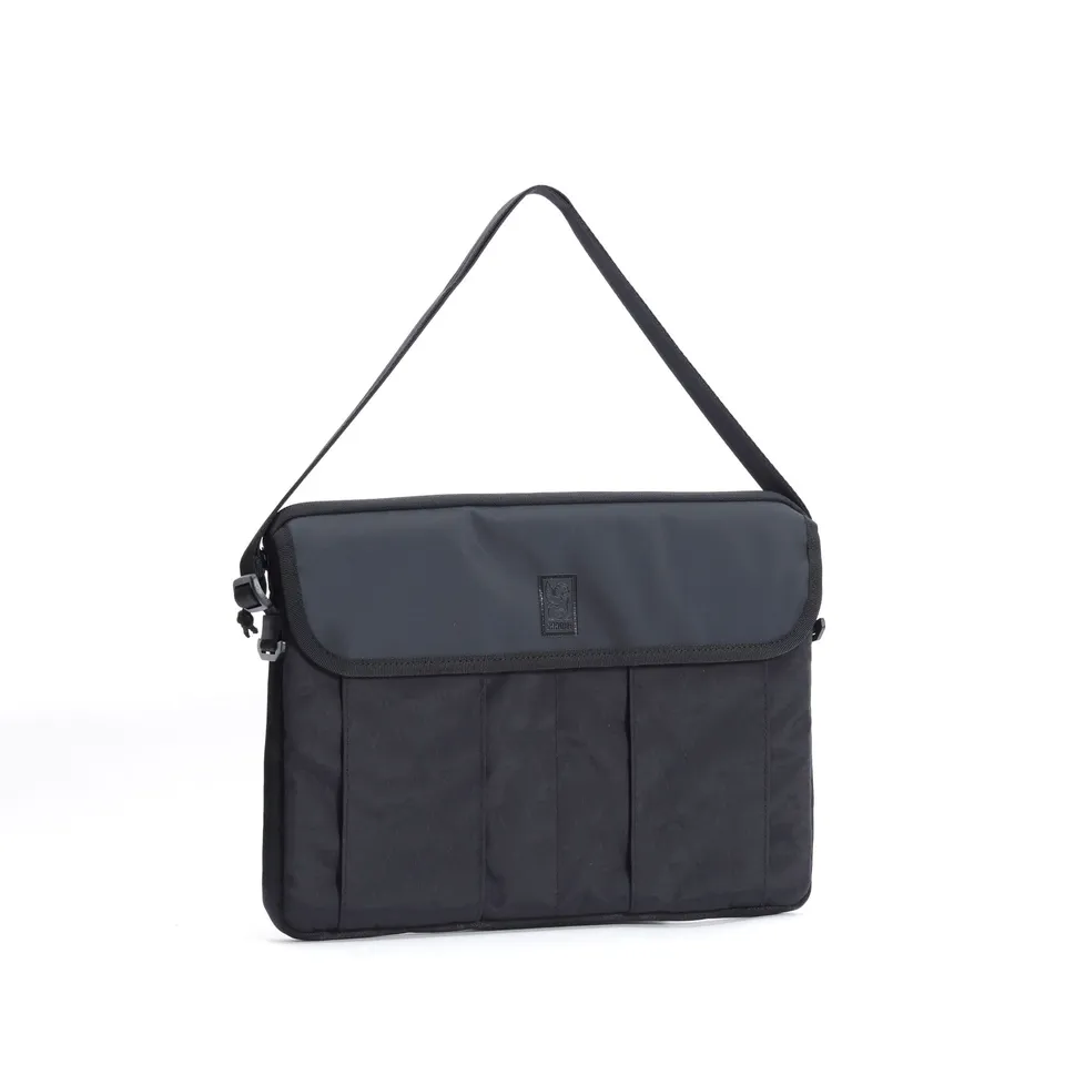 chrome-industries-laptop-sleeve-padded-and-modular-protection image 1