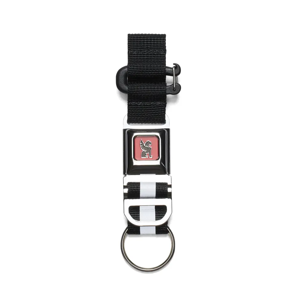 chrome-industries-mini-buckle-keychain-iconic-seatbelt-buckle-keychain image 1