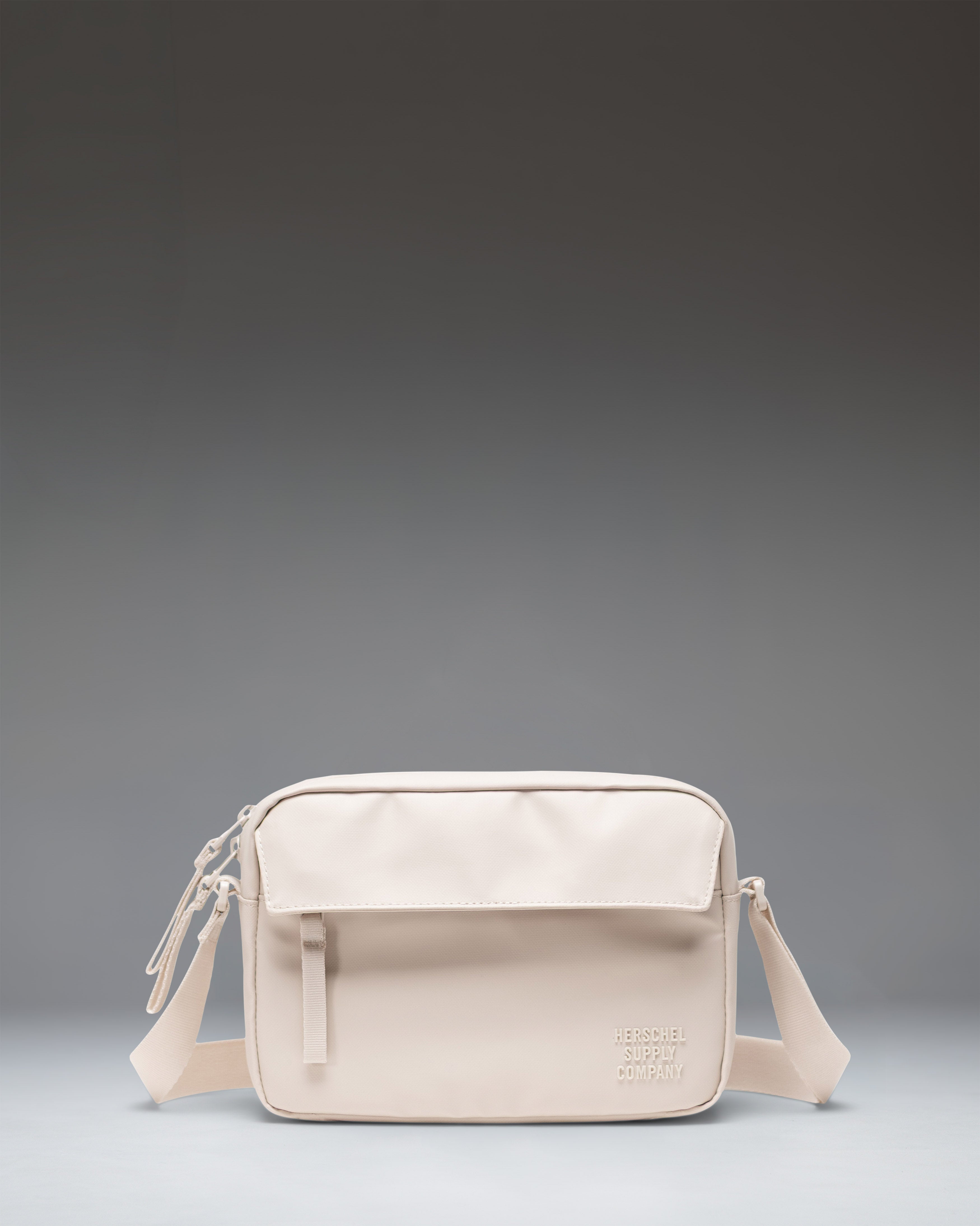 herschel-supply-alberni-crossbody-weather-resistant-bag image 4