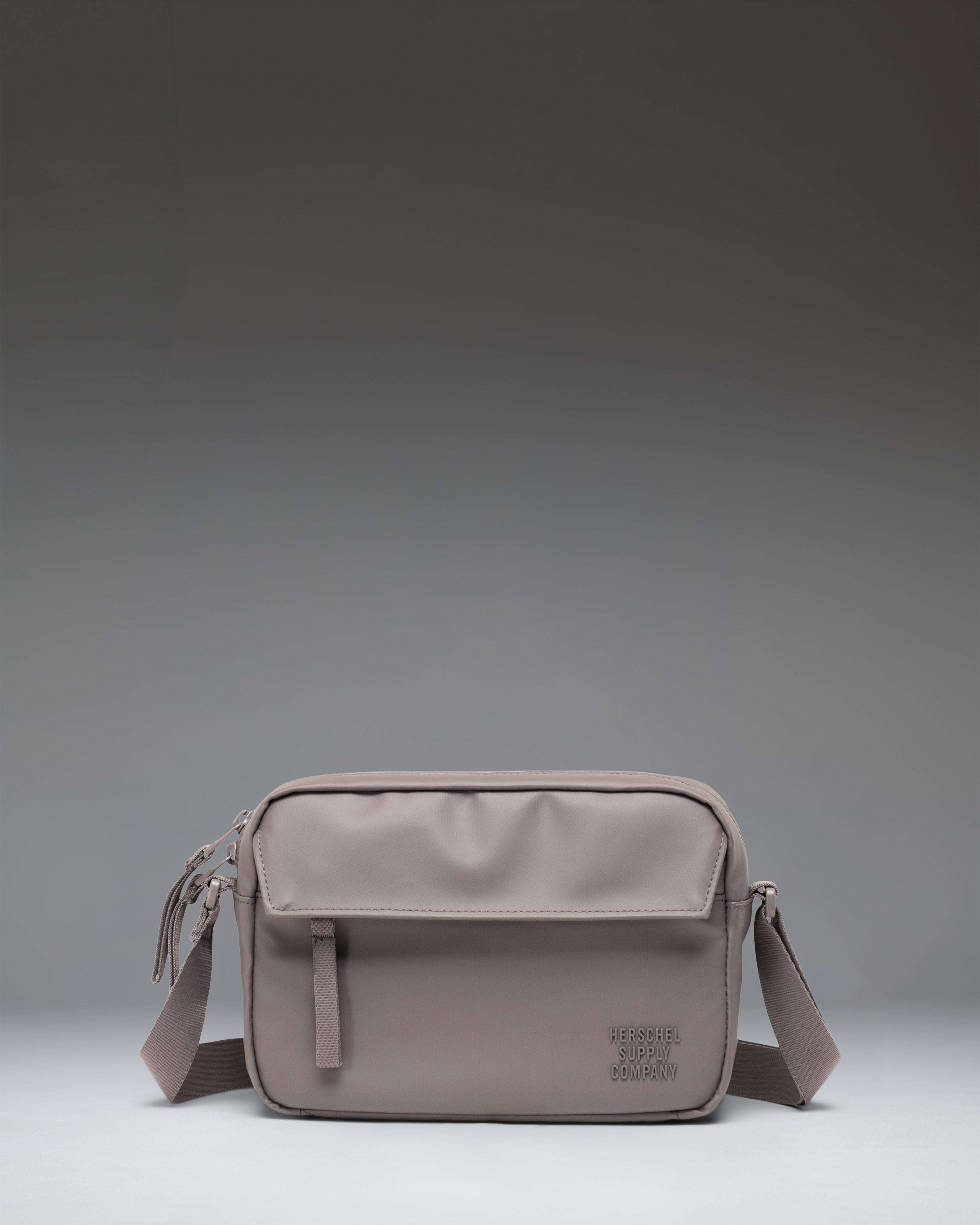 herschel-supply-alberni-crossbody-weather-resistant-bag image 6