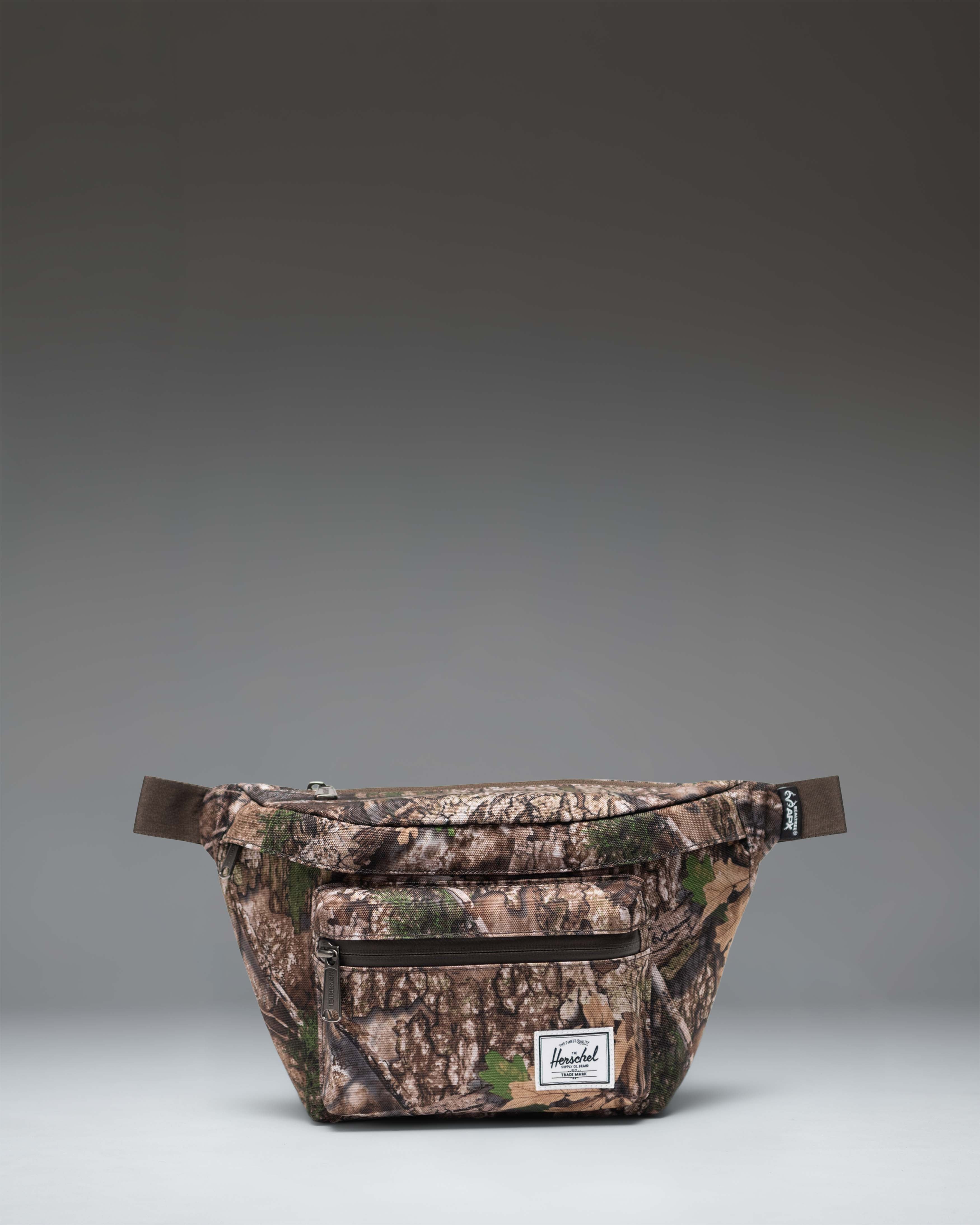 herschel-supply-realtree-pop-quiz-hip-pack image 1