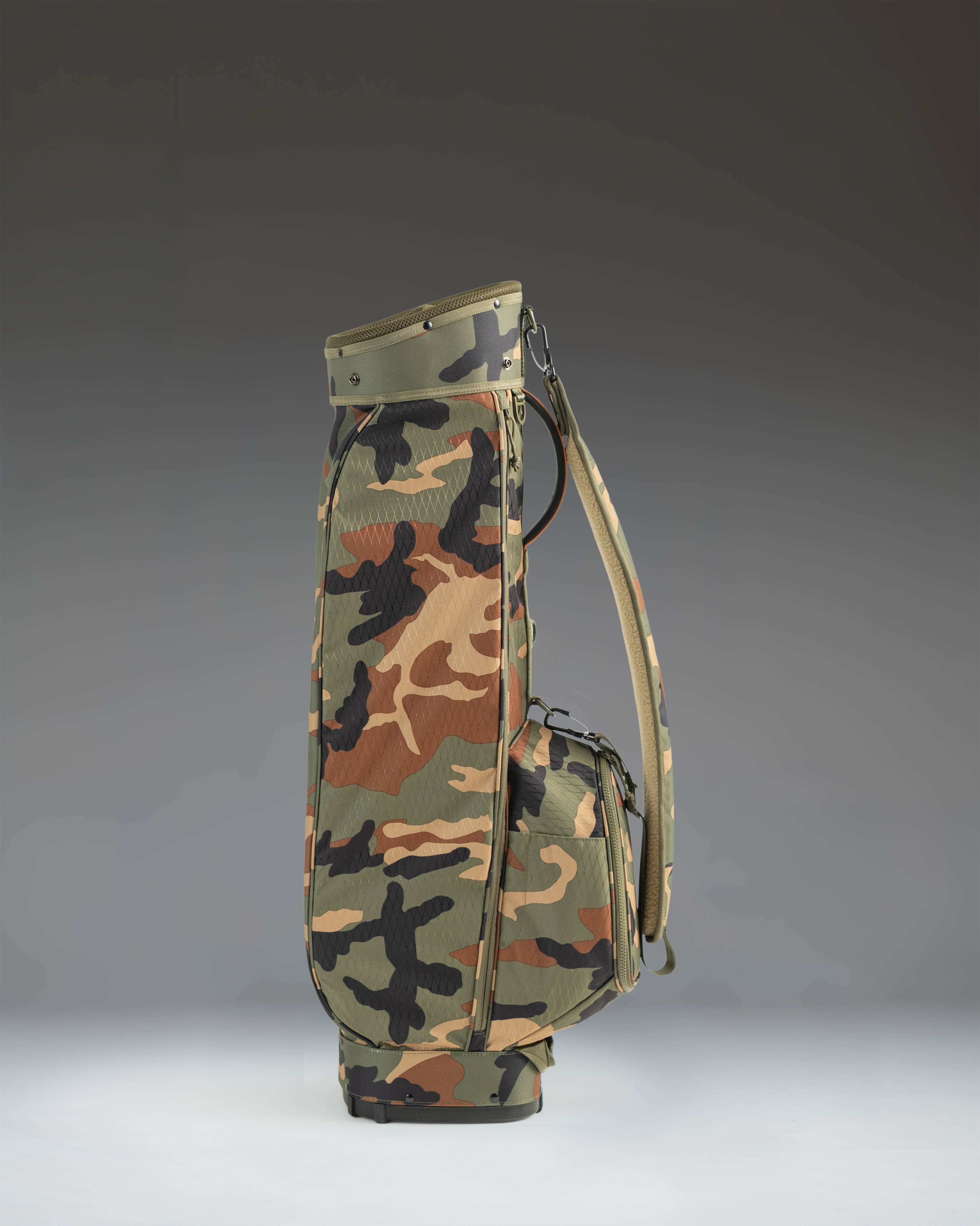 herschel-supply-watt-sunday-golf-bag-lightweight-single-strap image 3