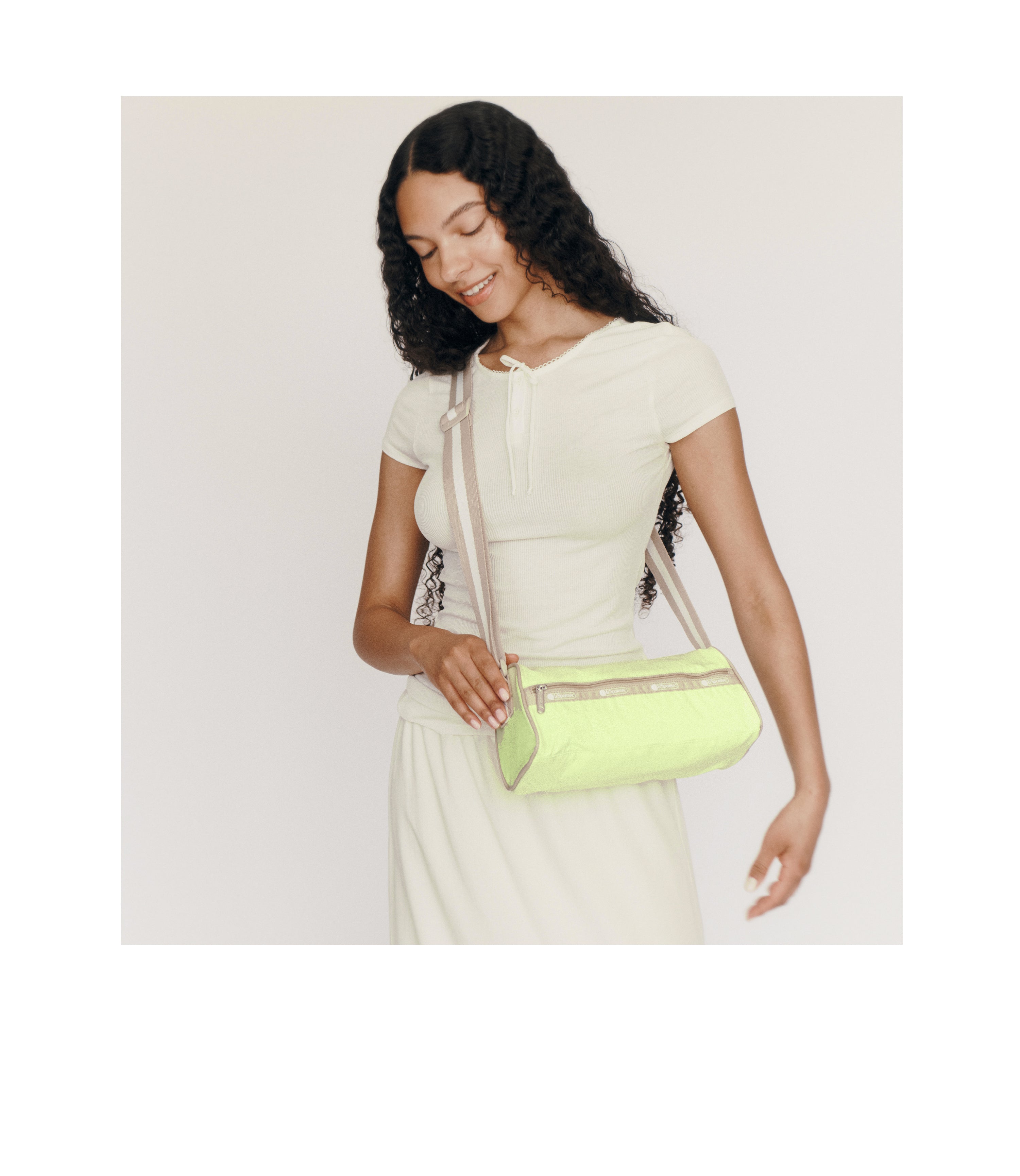lesportsac-east-west-square-box-shoulder-bag-patent-finish-structured-recycled-s image 3
