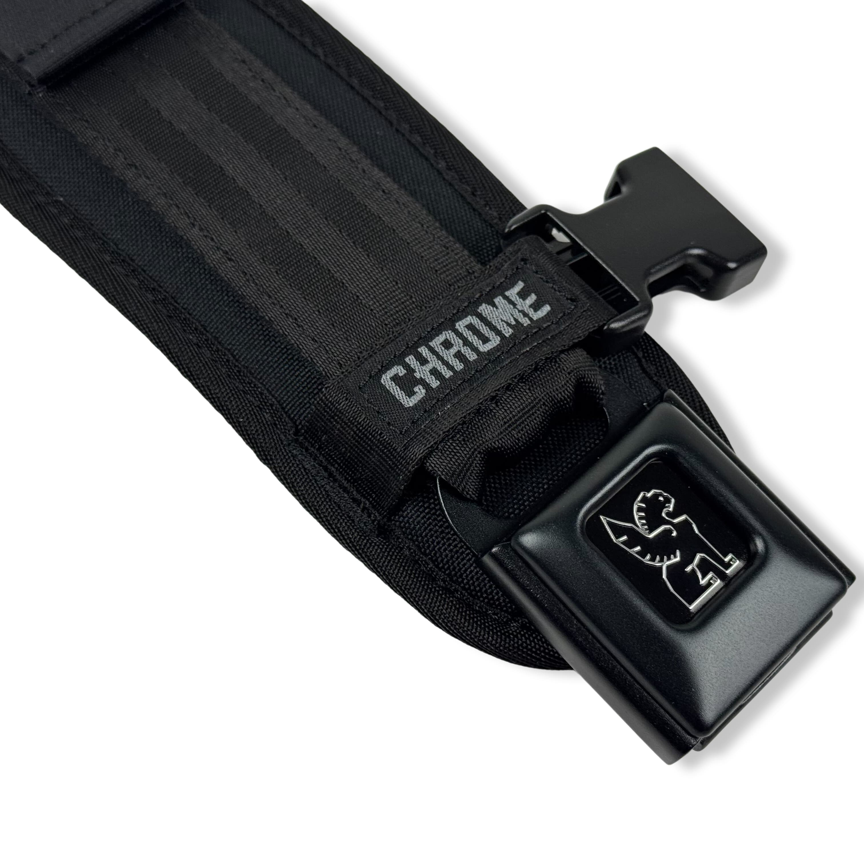 chrome-industries-shoulder-bag-strap-with-seatbelt-buckle image 3