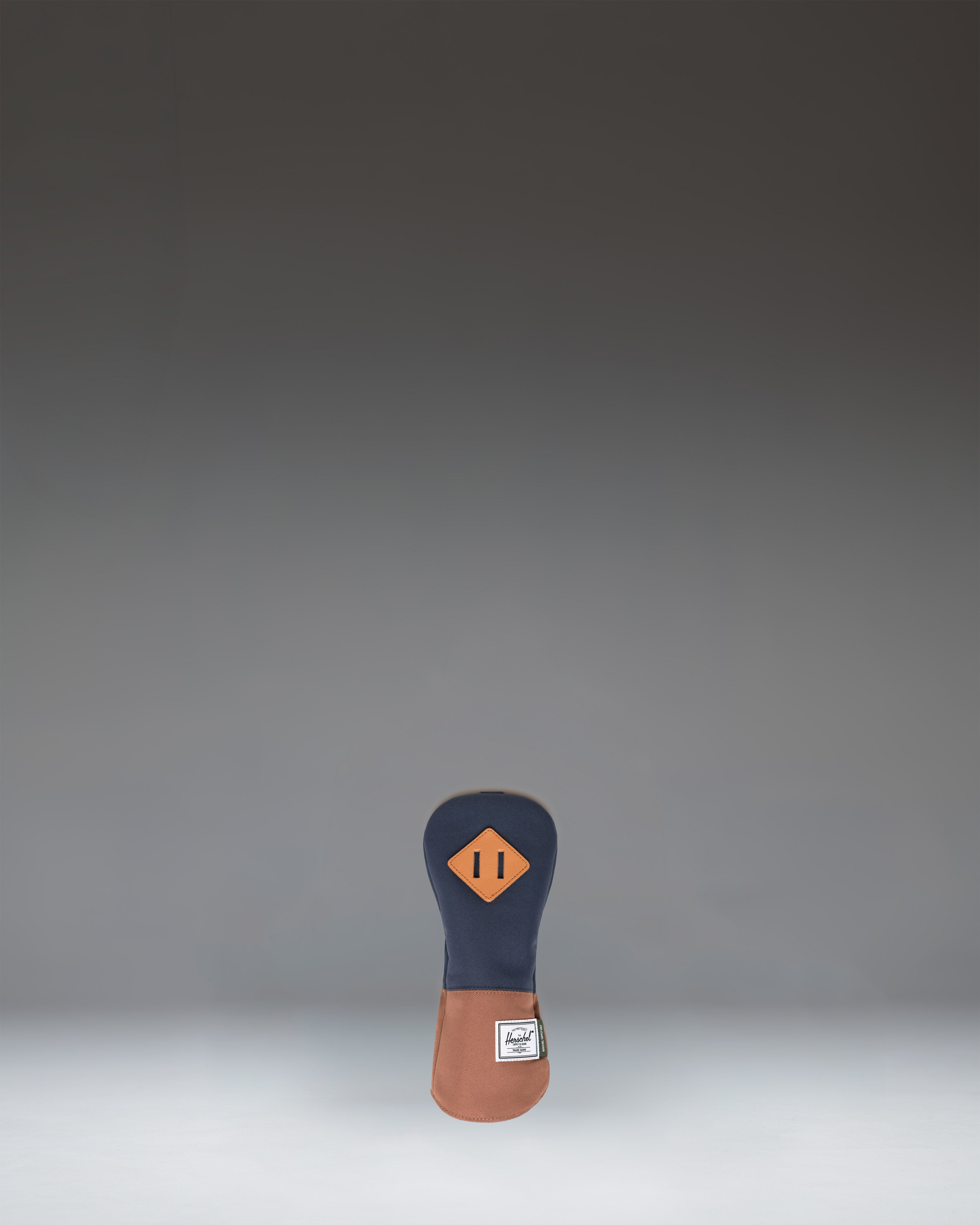 herschel-supply-heritage-hybrid-head-cover image 3