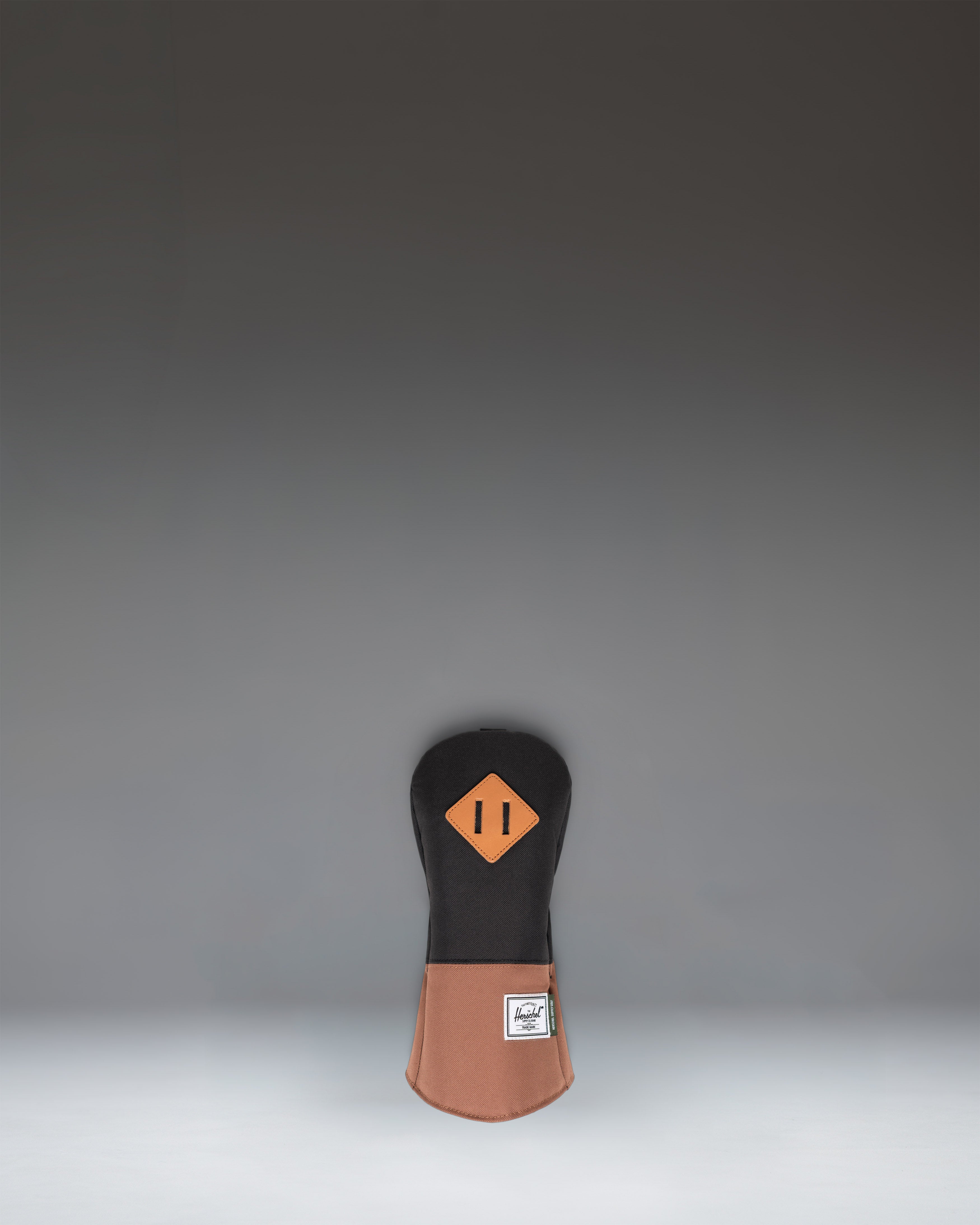 herschel-supply-heritage-fairway-wood-head-cover image 4