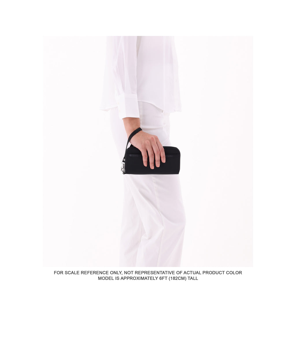 lesportsac-tech-wallet-wristlet-in-black image 6