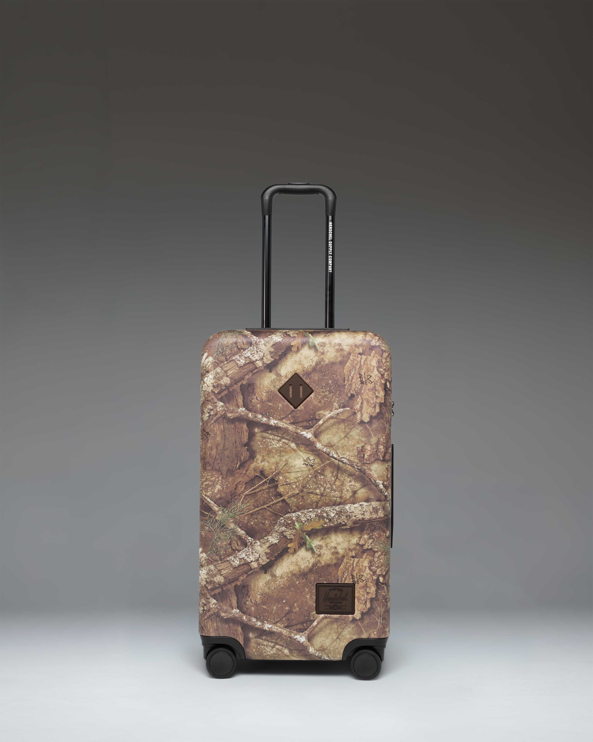 herschel-supply-realtree-heritage-medium-luggage image 1