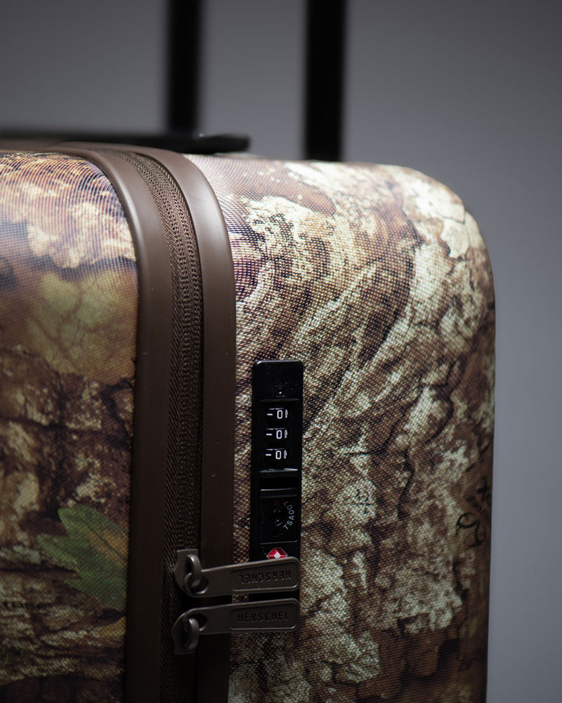 herschel-supply-realtree-heritage-medium-luggage image 8