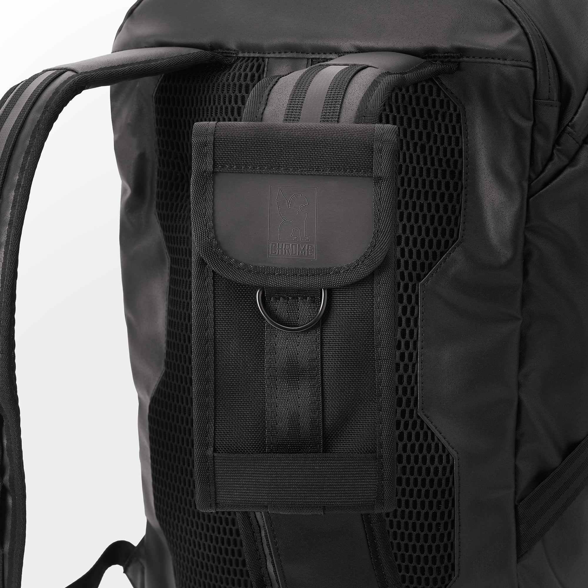 chrome-industries-large-phone-pouch image 5