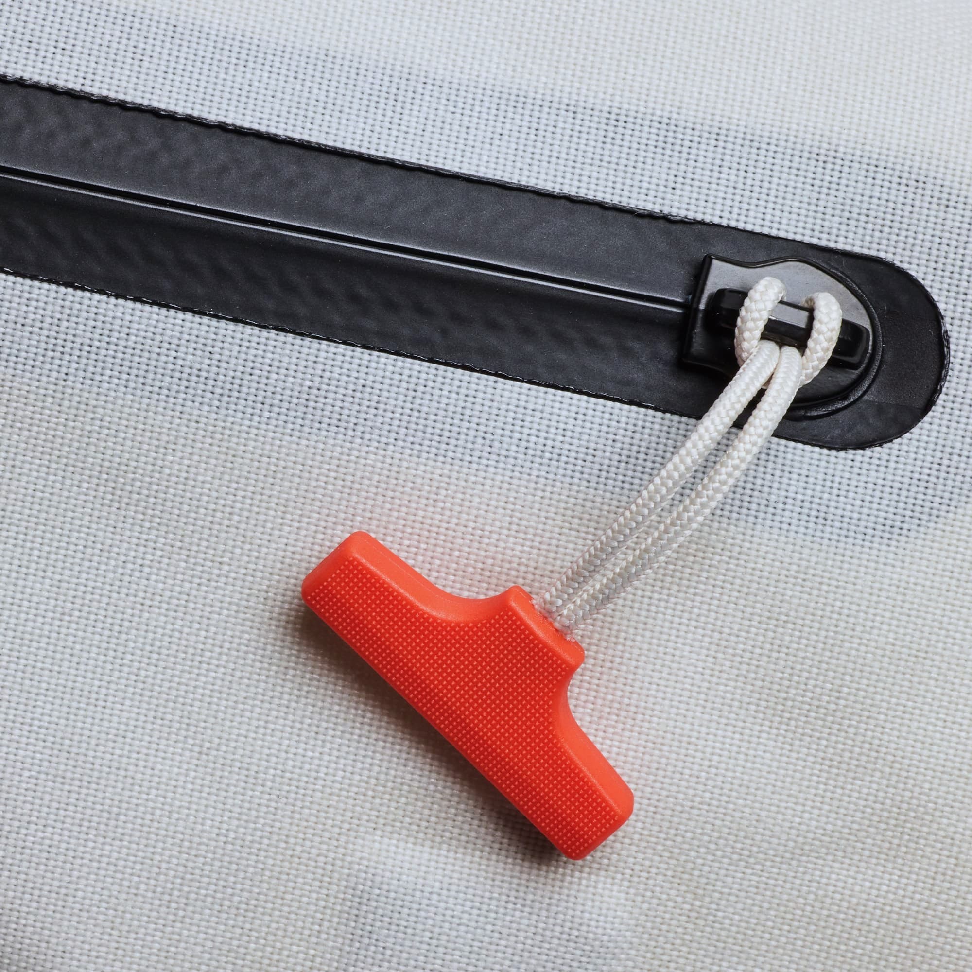 chrome-industries-kadet-wp-sling-waterproof-sling-bag image 8