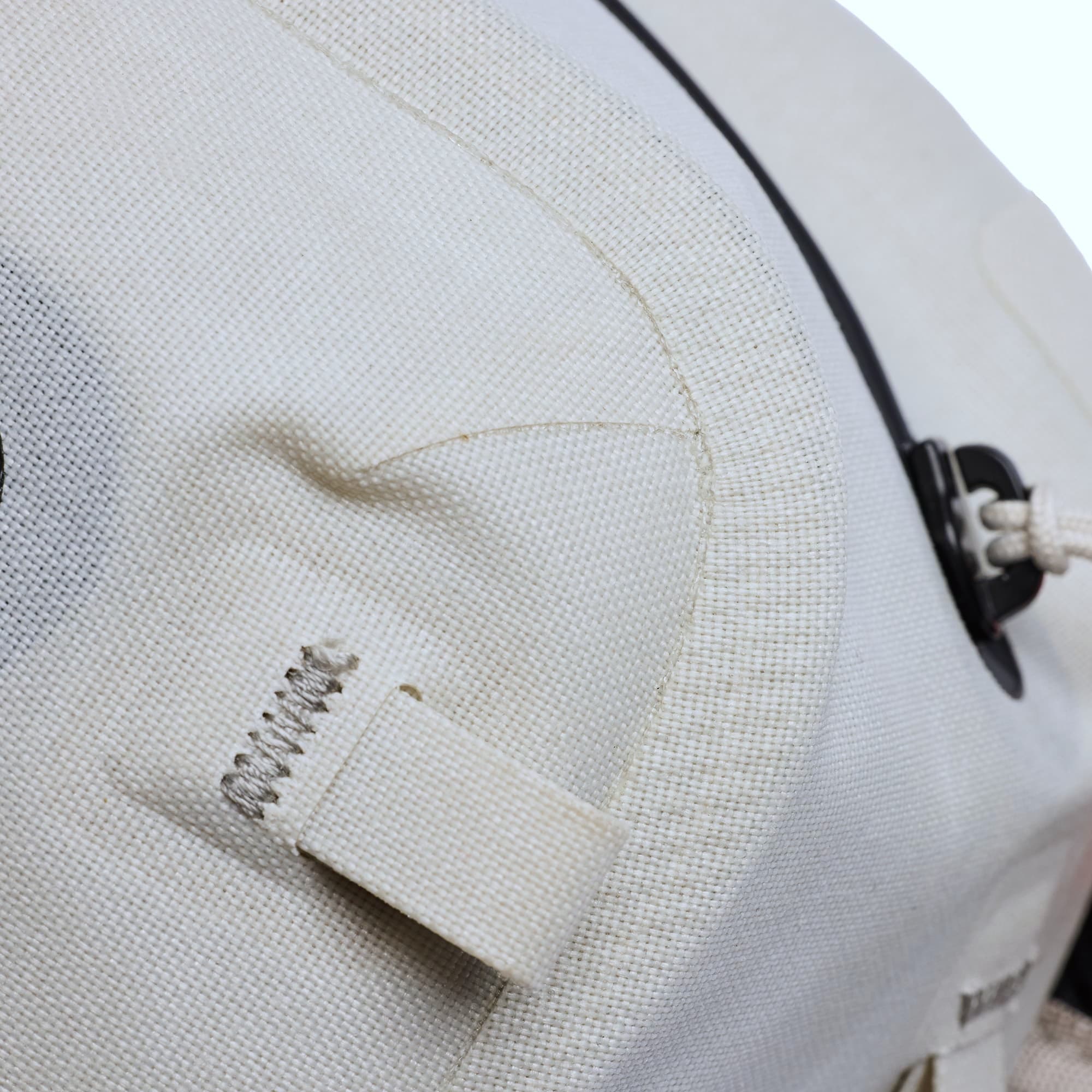 chrome-industries-kadet-wp-sling-waterproof-sling-bag image 7