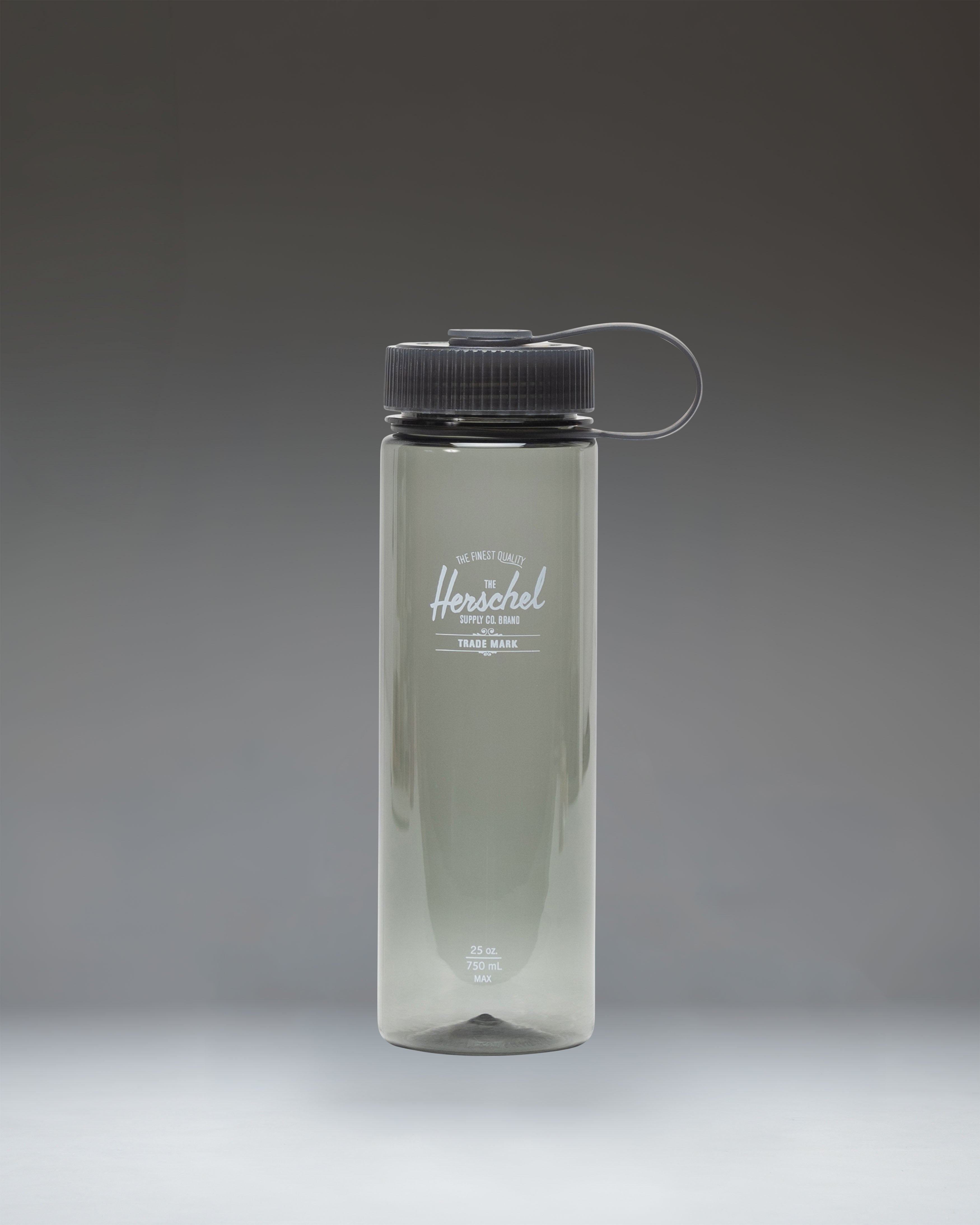 herschel-supply-classic-water-bottle-25oz-750ml-bpa-free-plastic image 1