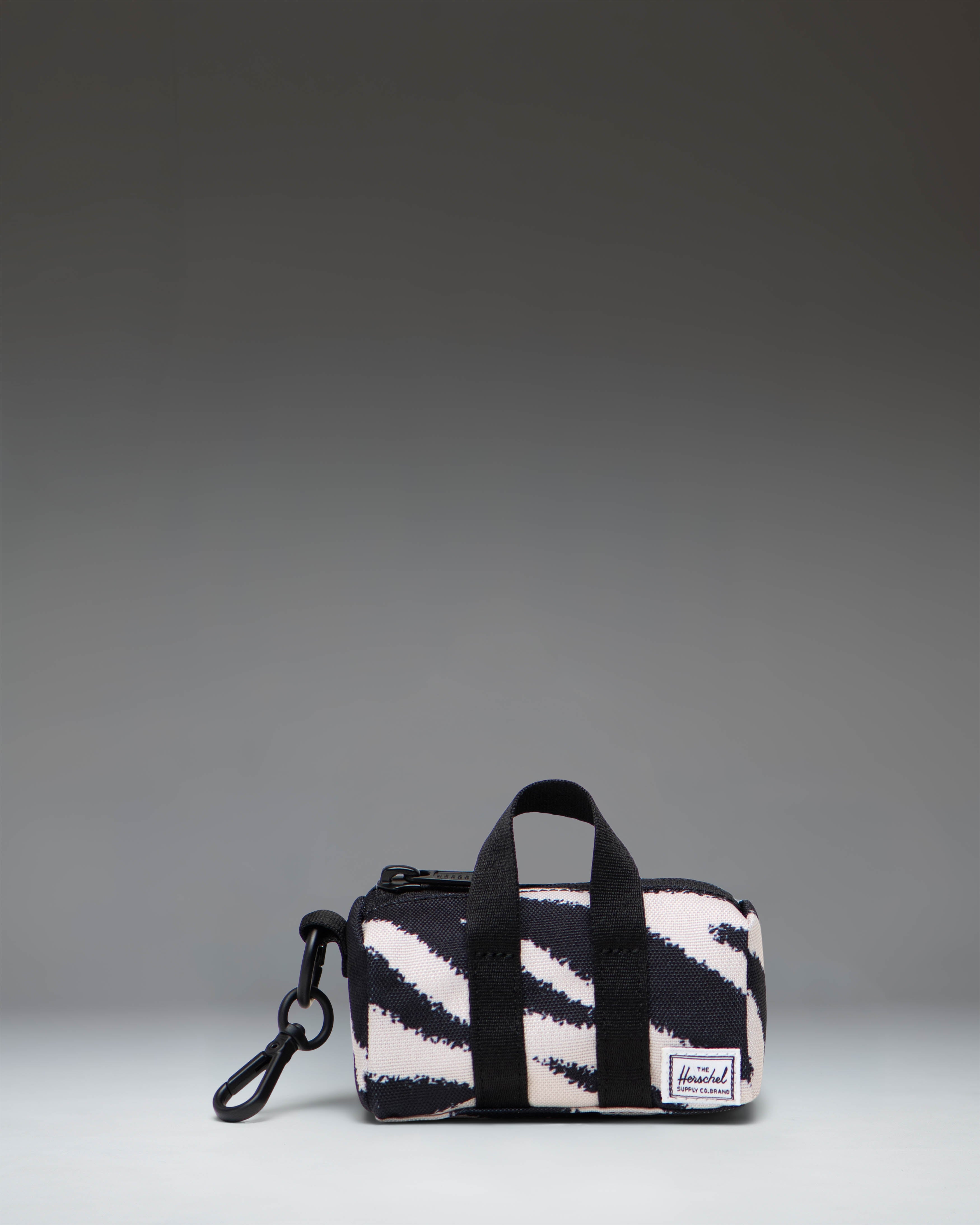 herschel-supply-herschel-novel-duffle-bag-charm image 2