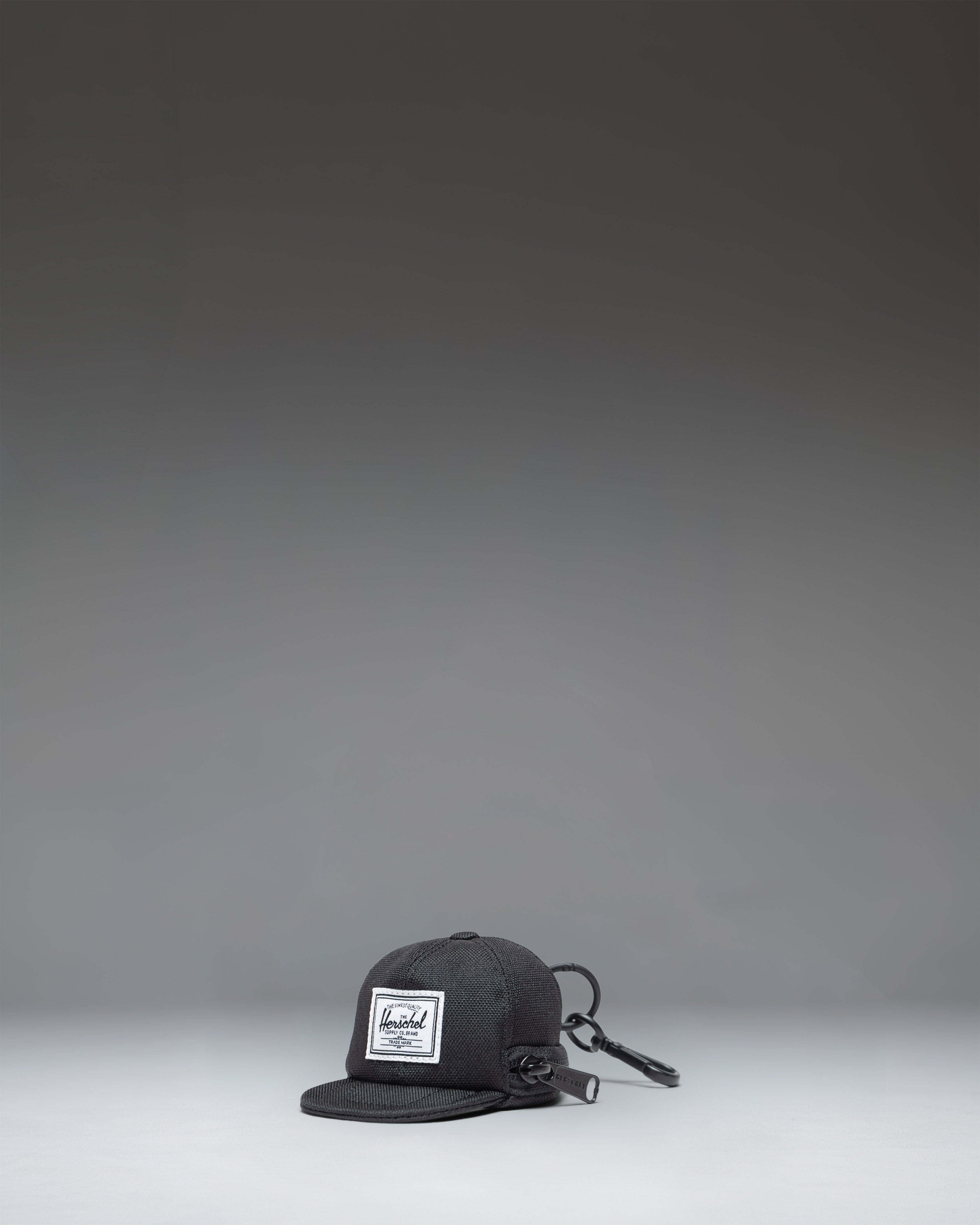 herschel-supply-sylas-classic-cap-bag-charm image 1