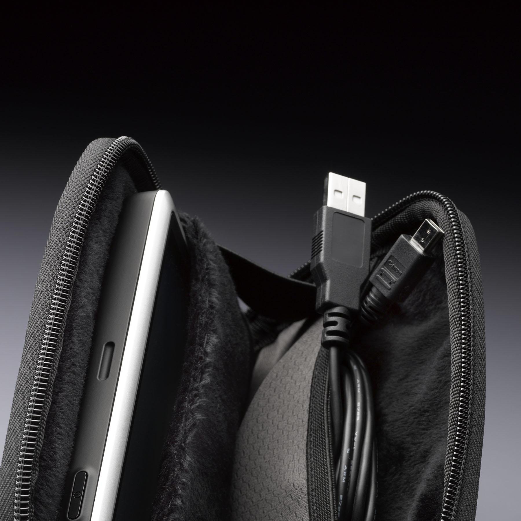 case-logic-gpsp-6-professional-gps-case-for-4-7-and-5-3-inch-gps image 6