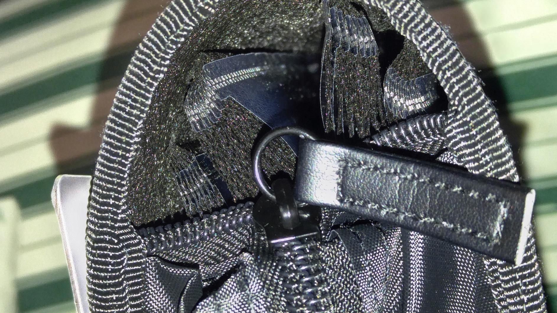 Good case, but zipper could be smoother