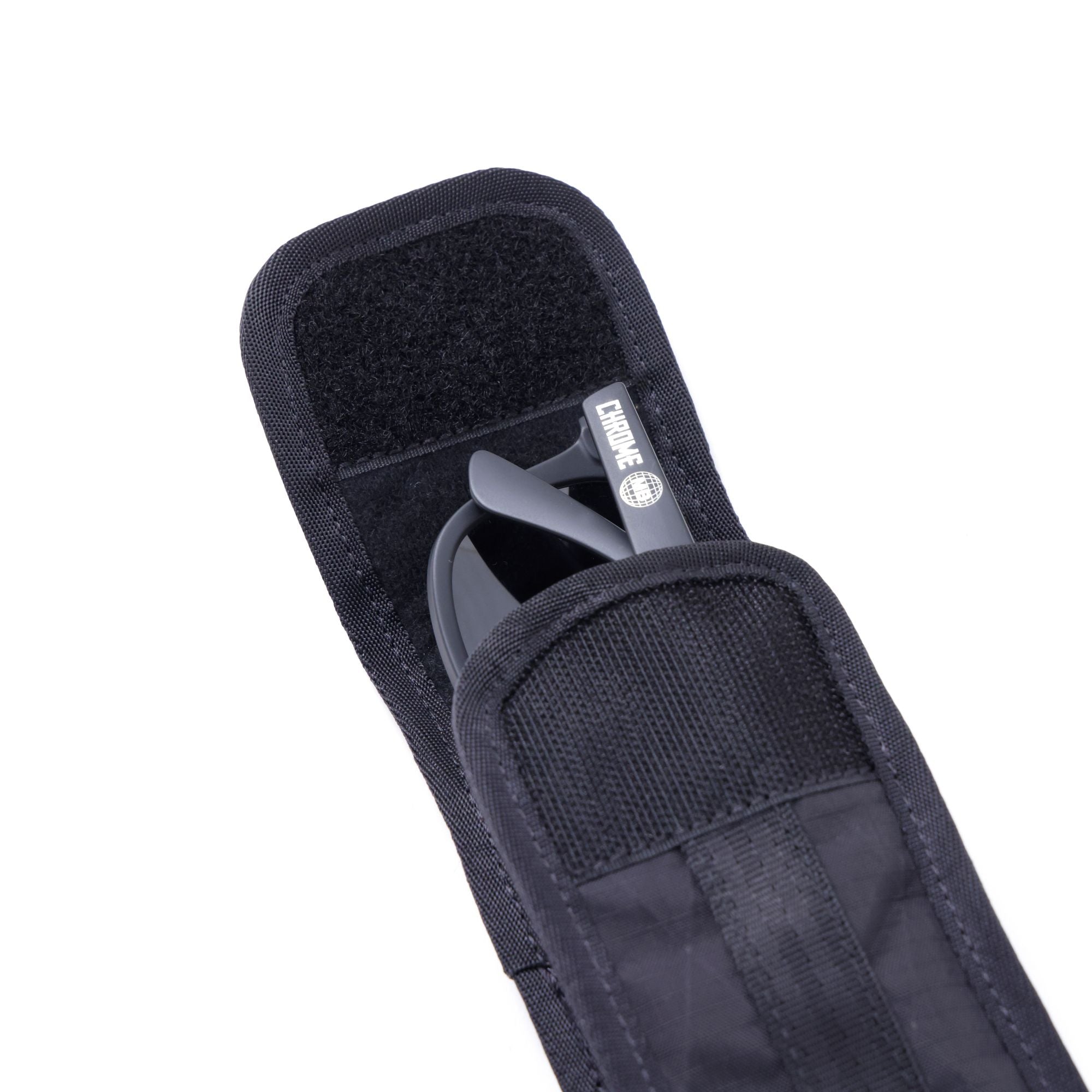 chrome-industries-sunglass-pouch-soft-lined-clip-on-case image 2