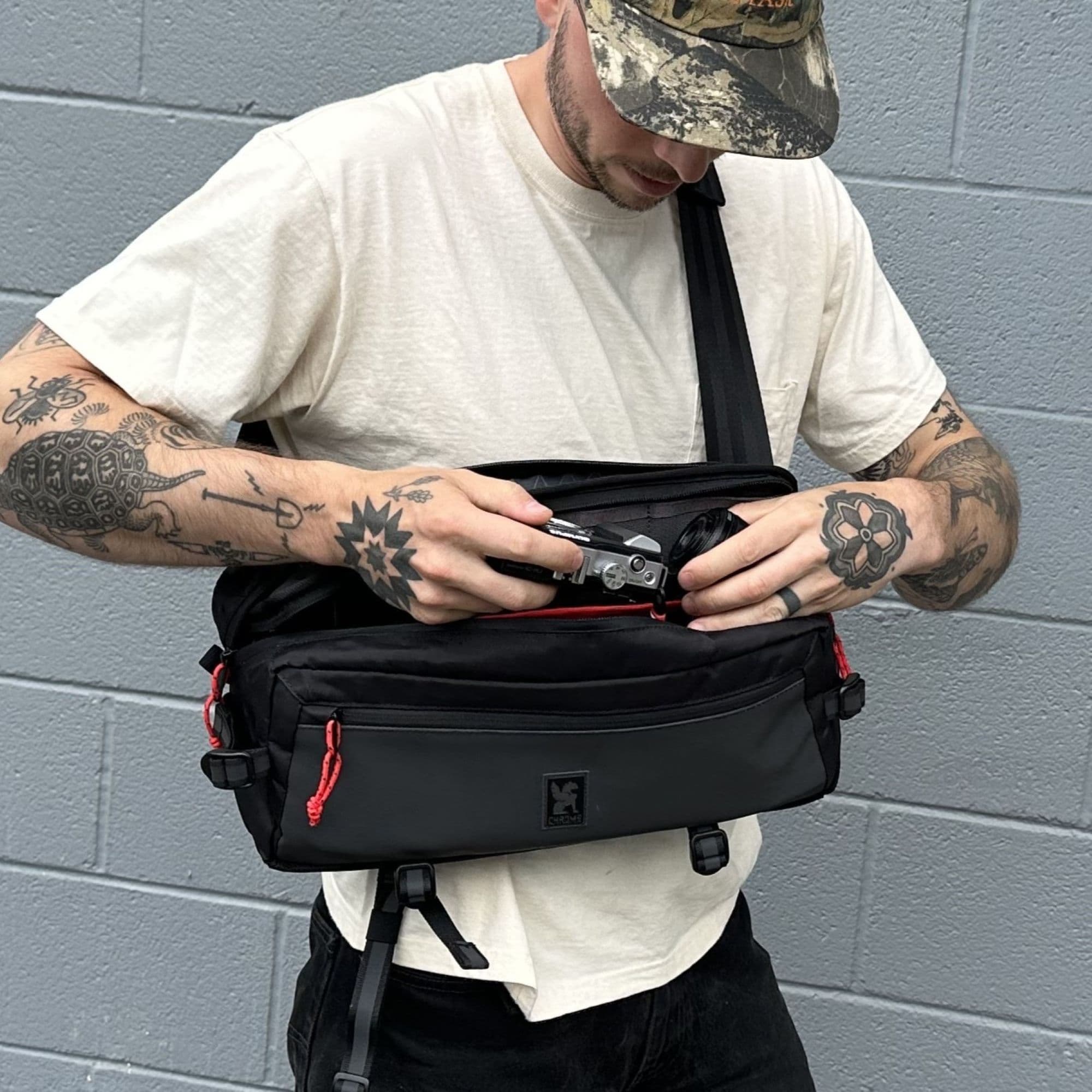 chrome-industries-kadet-photo-insert-padded-camera-insert-for-kadet-sling image 7
